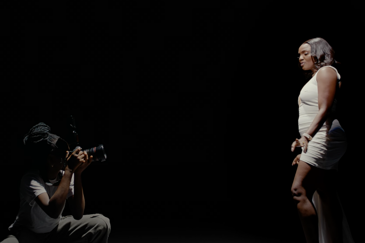 A still from the music video for Simi’s “Woman to Woman.”